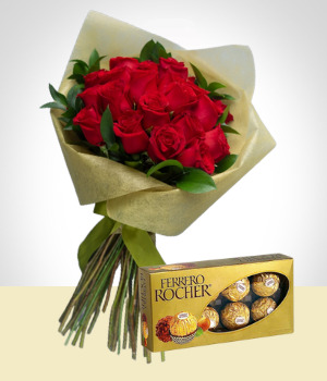Flores a Repblica Dominicana Deseos de Amor: Bouquet de 24 Rosas y Caja de Chocolates